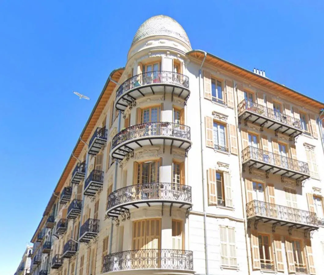 Èrsextius, GGB2, Nice 0*,  France
